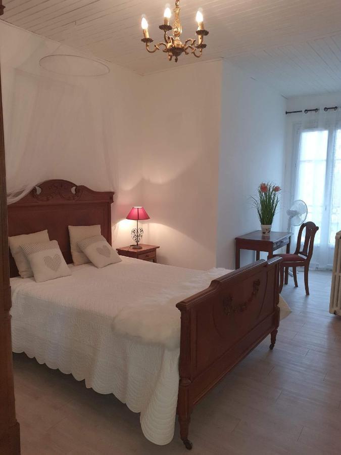 Apartamento L'Oasis Mouleydier Exterior foto