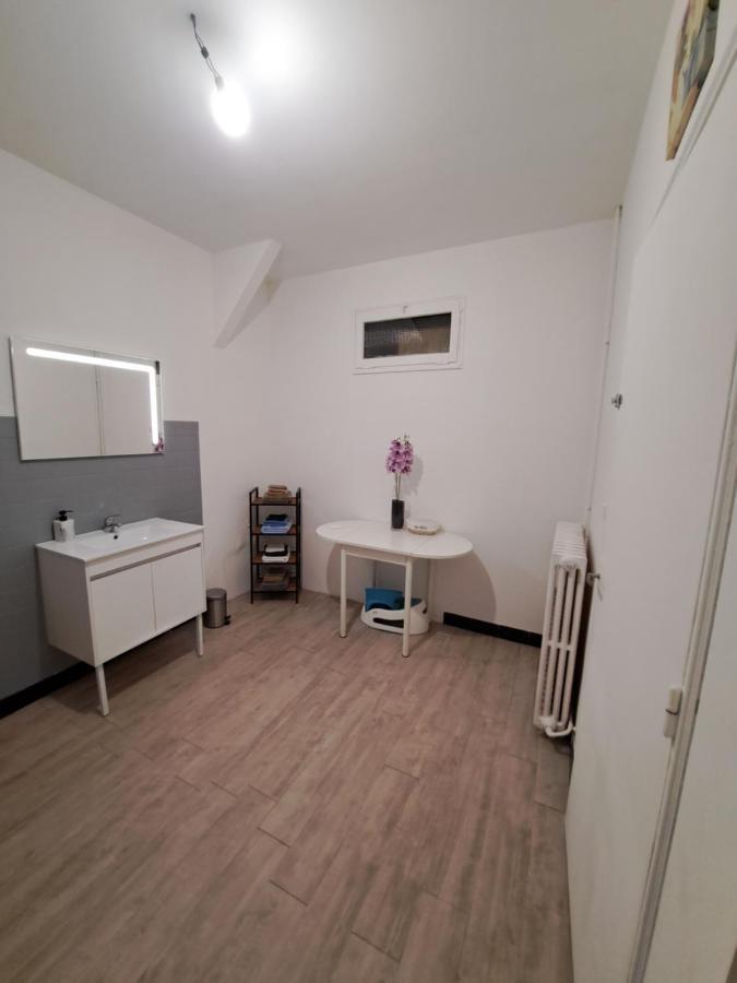 Apartamento L'Oasis Mouleydier Exterior foto